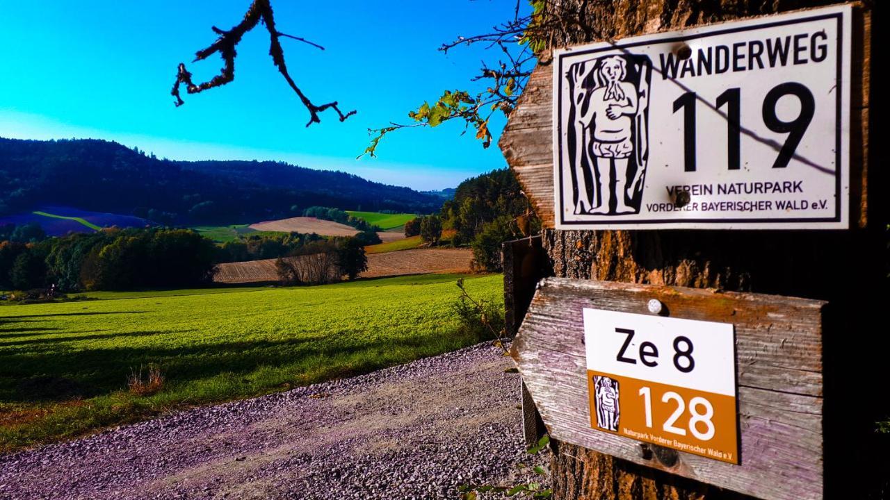 Ferienwohnung Eichkatzel Zell Bagian luar foto