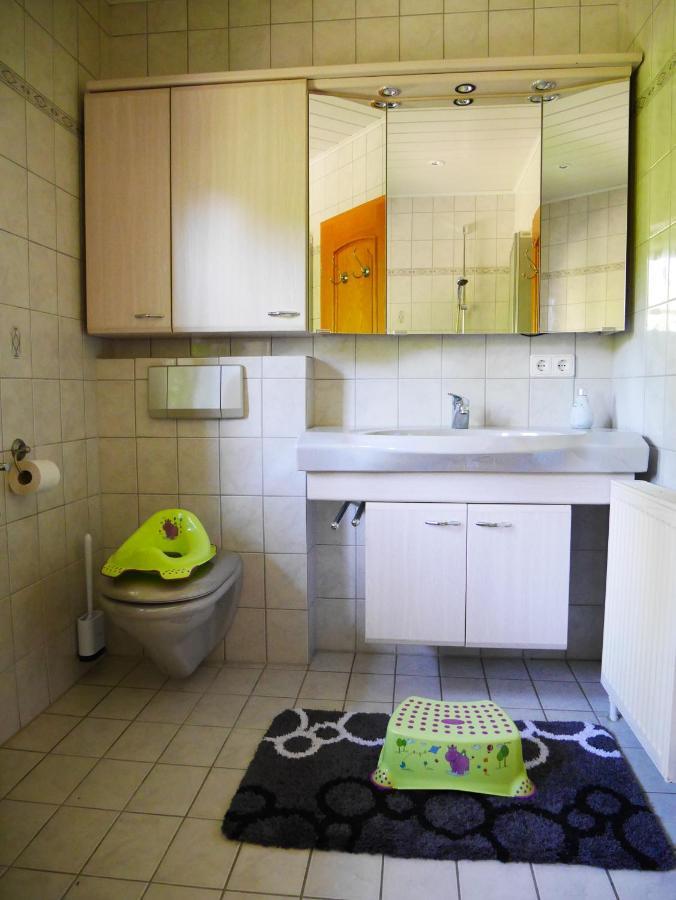 Ferienwohnung Eichkatzel Zell Bagian luar foto