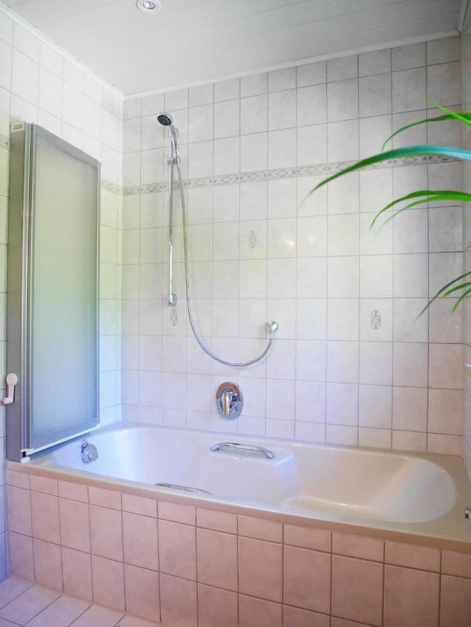 Ferienwohnung Eichkatzel Zell Bagian luar foto